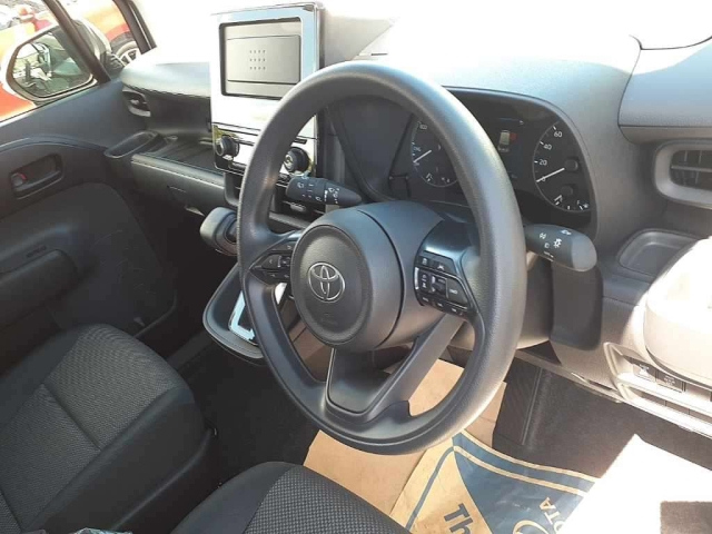 TOYOTA SIENTA 2025