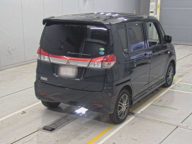 MITSUBISHI DELICA D2 2014