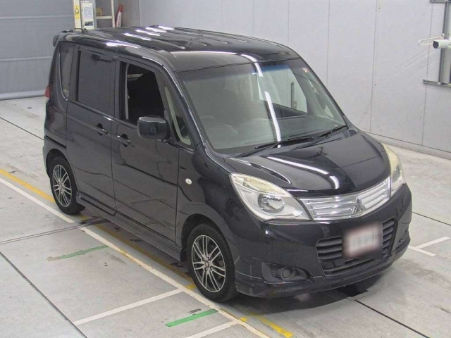 MITSUBISHI DELICA D2 2014