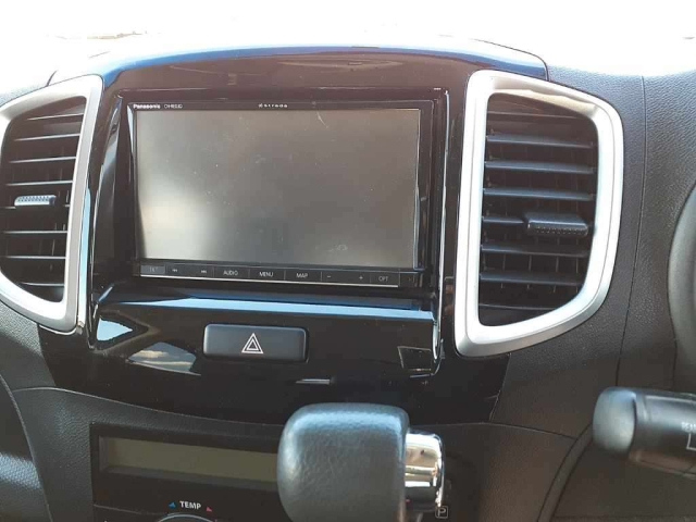 MITSUBISHI DELICA D2 2014
