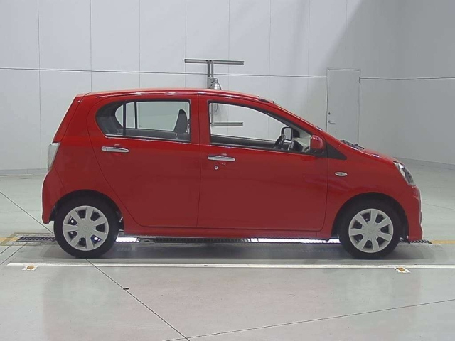 DAIHATSU MIRA E S 2016