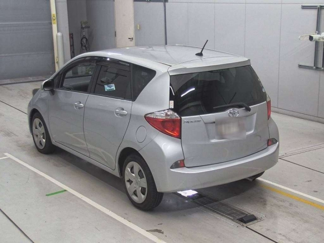 TOYOTA RACTIS 2010