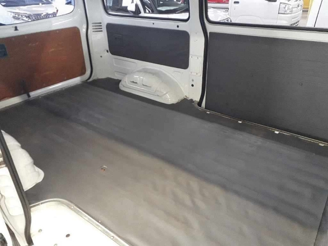 MAZDA BONGO VAN 2013