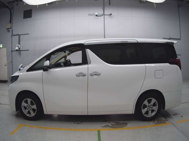 TOYOTA ALPHARD 2022