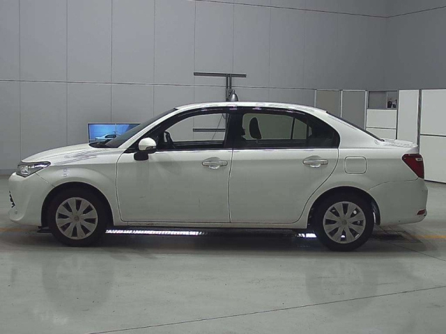 TOYOTA COROLLA AXIO 2016