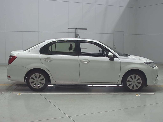 TOYOTA COROLLA AXIO 2016