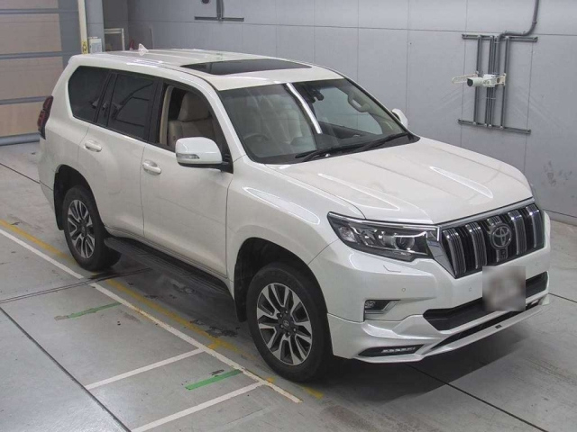 TOYOTA LAND CRUISER PRADO 2022