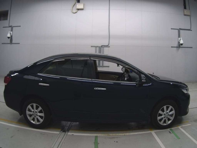 TOYOTA PREMIO 2019