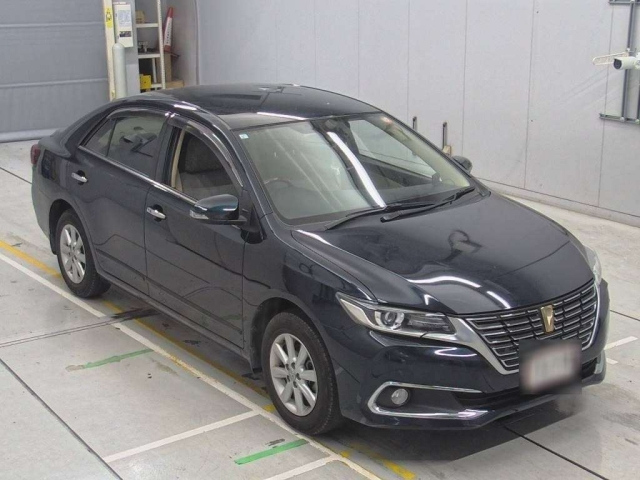 TOYOTA PREMIO 2019