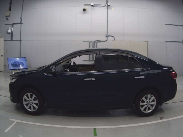 TOYOTA PREMIO 2019