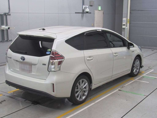TOYOTA PRIUS ALPHA 2019