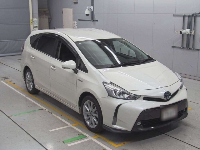 TOYOTA PRIUS ALPHA 2019