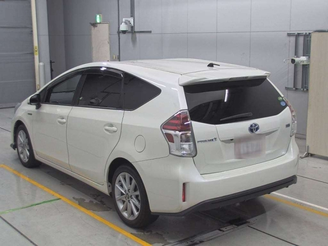TOYOTA PRIUS ALPHA 2019