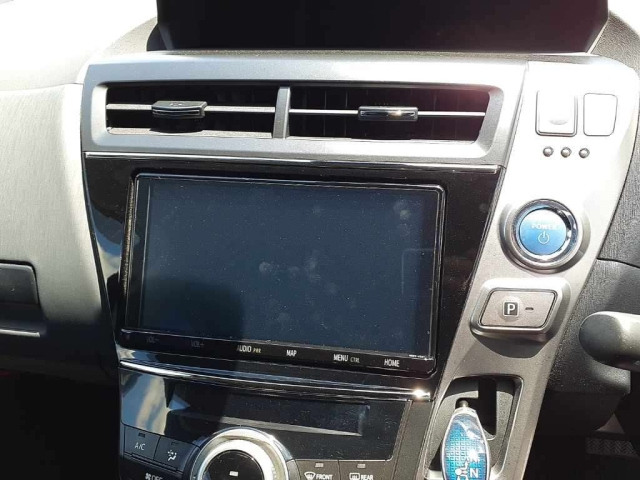 TOYOTA PRIUS ALPHA 2019