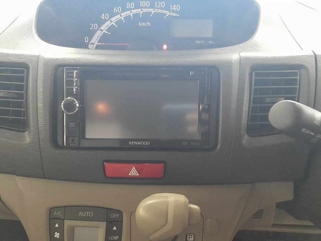 DAIHATSU MOVE 2012