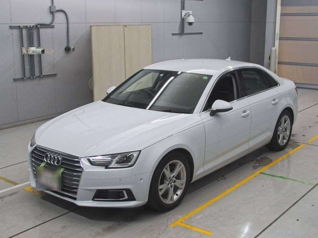 AUDI A4 2018