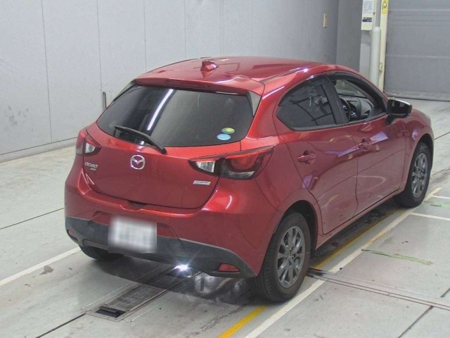 MAZDA DEMIO 2016