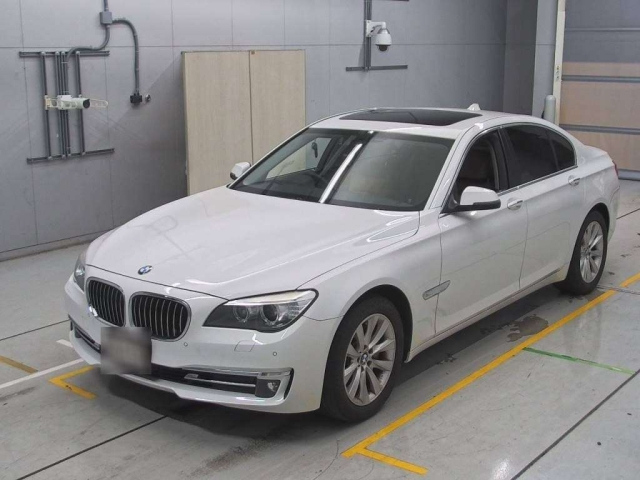 BMW 7 SERIES 2015
