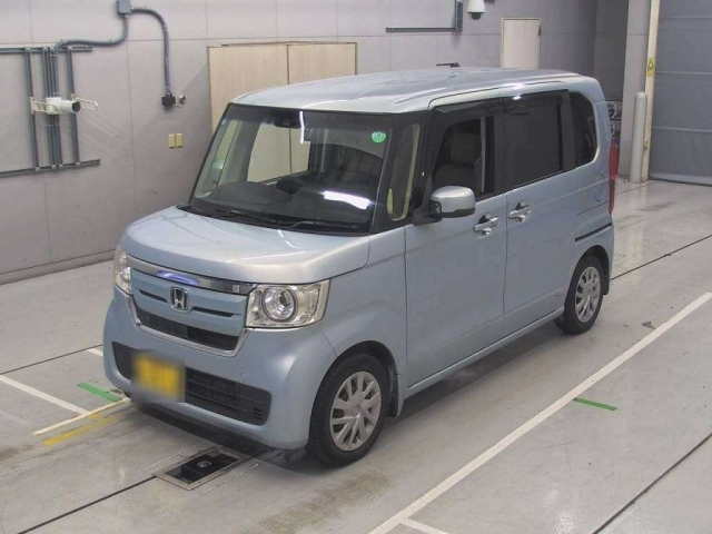 HONDA N BOX 2017