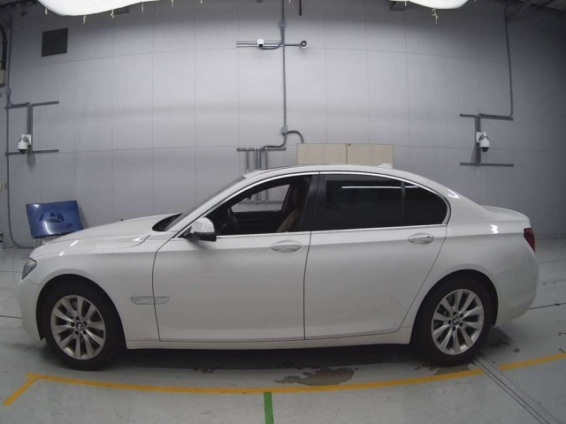 BMW 7 SERIES 2015