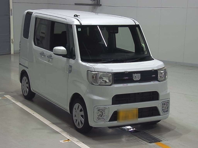 DAIHATSU WAKE 2021