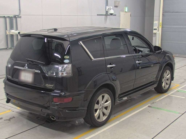 MITSUBISHI OUTLANDER 2010