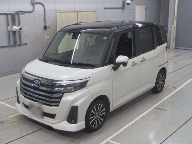 TOYOTA ROOMY 2022
