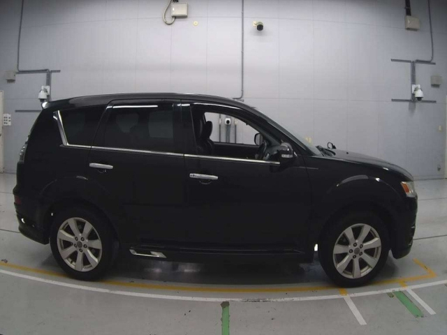 MITSUBISHI OUTLANDER 2010
