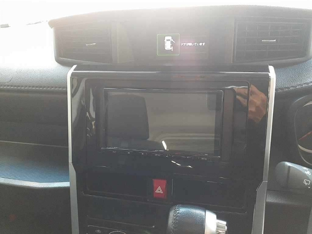TOYOTA ROOMY 2022