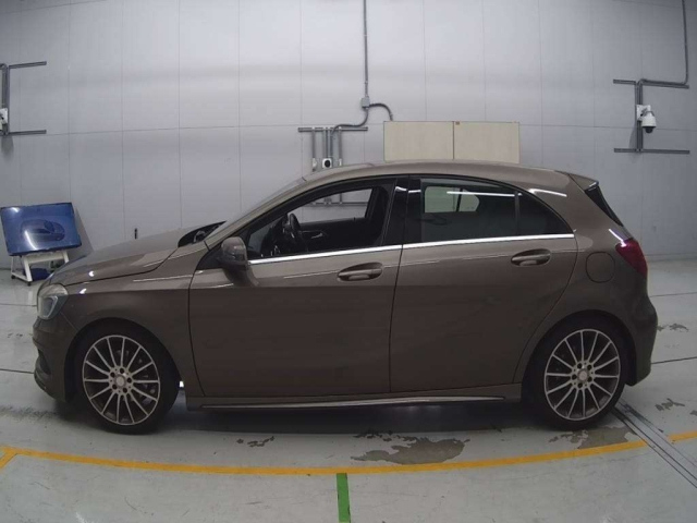MERCEDES BENZ A CLASS 2012