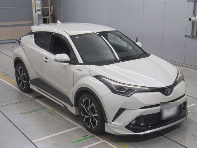 TOYOTA C-HR 2017