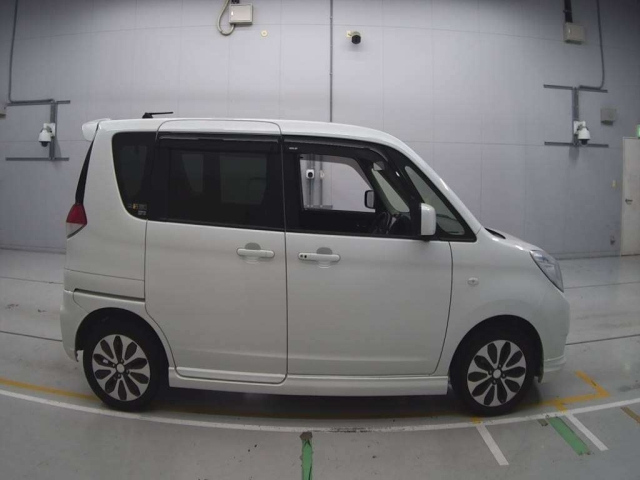 SUZUKI SOLIO 2015