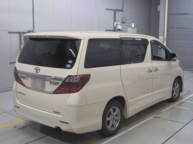 TOYOTA ALPHARD 2011