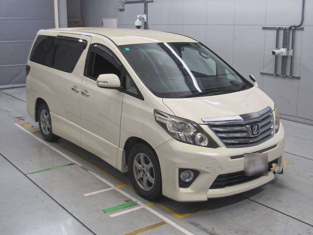 TOYOTA ALPHARD 2011