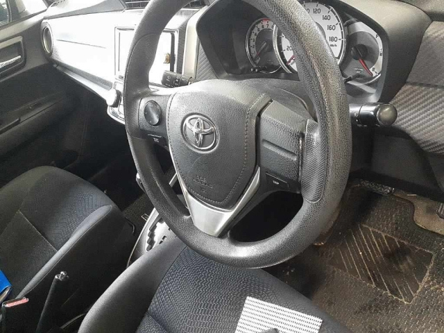 TOYOTA COROLLA FIELDER 2012