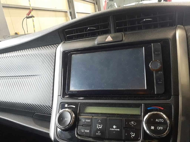 TOYOTA COROLLA FIELDER 2012