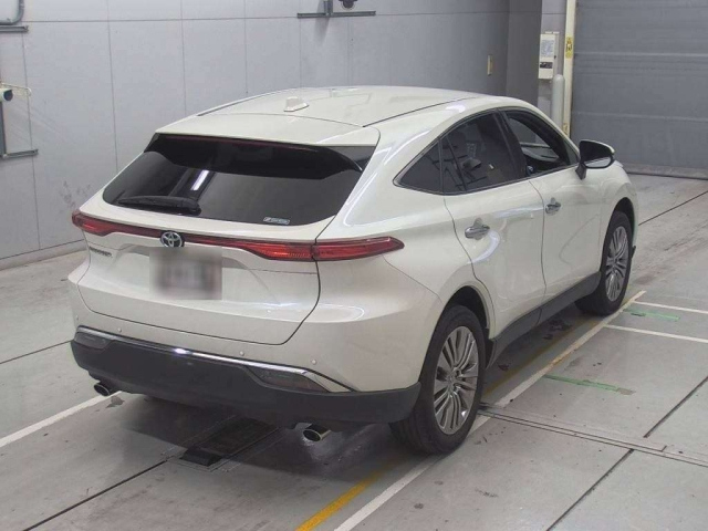 TOYOTA HARRIER 2022