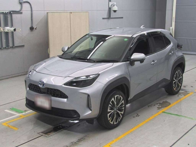 TOYOTA YARIS CROSS 2023