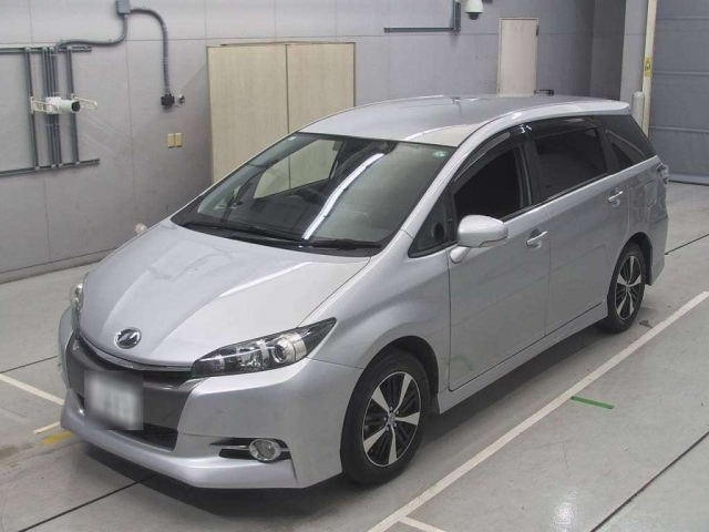 TOYOTA WISH 2017