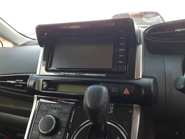 TOYOTA WISH 2017