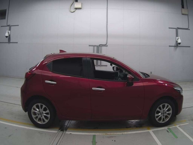 MAZDA DEMIO 2018