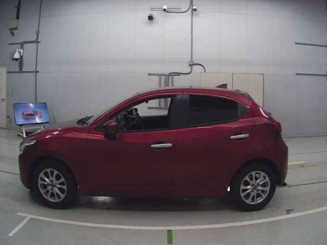 MAZDA DEMIO 2018