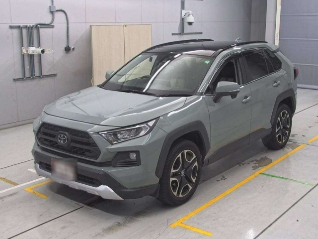 TOYOTA RAV4 2021