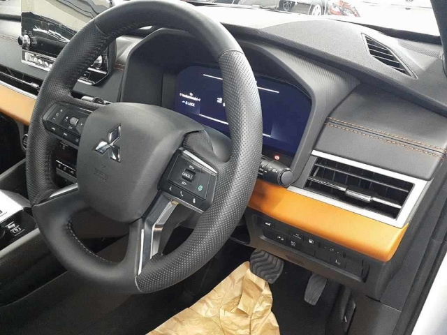 MITSUBISHI OUTLANDER PHEV 2022