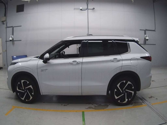 MITSUBISHI OUTLANDER PHEV 2022
