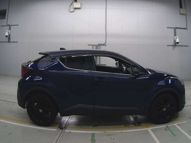 TOYOTA C-HR 2020