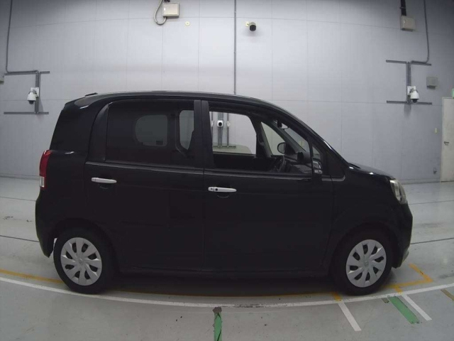 TOYOTA PORTE 2014