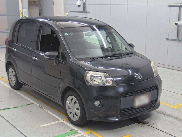 TOYOTA PORTE 2014