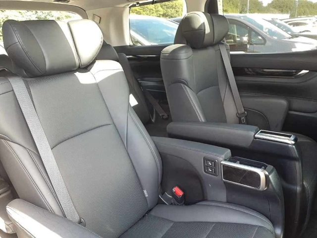 TOYOTA VELLFIRE 2021