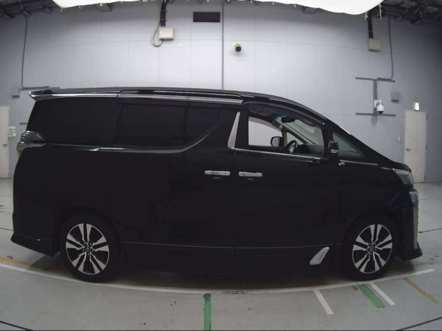 TOYOTA VELLFIRE 2019